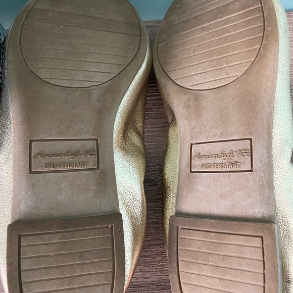 *SOLD* Gold American Eagle Ballet Flats - Size 4 - Picture 3 of 4